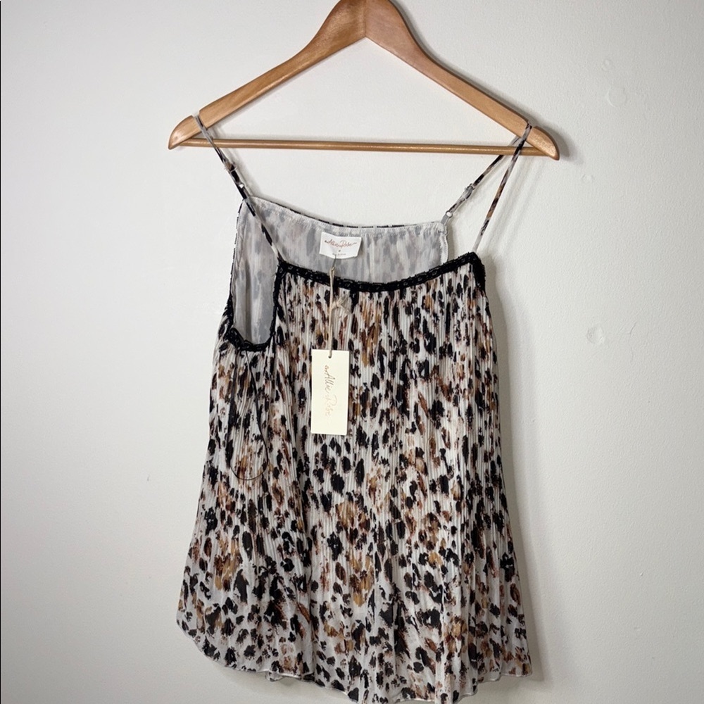 Black and White Asymmetrical Sleeveless Camisole